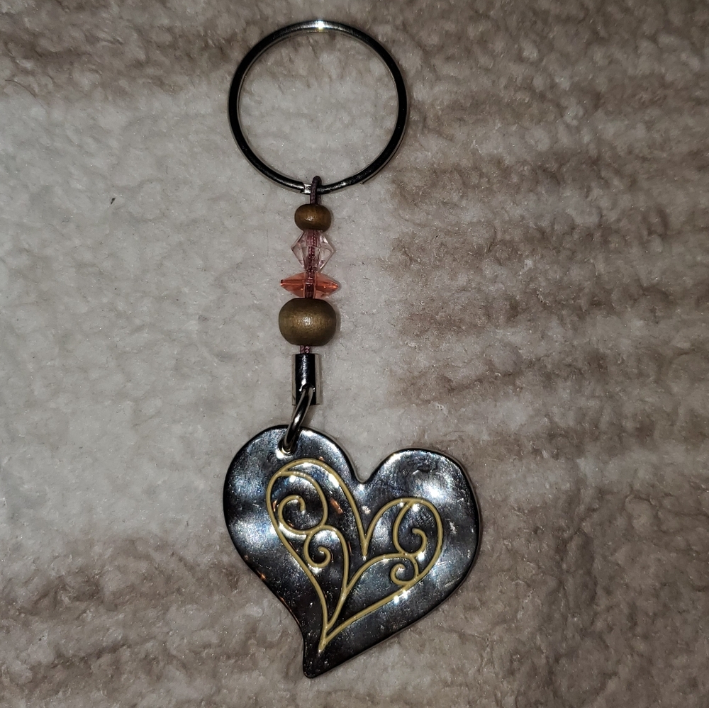 5 for $25 | Heart Shaped "You Make The World A Better Place" Keychain